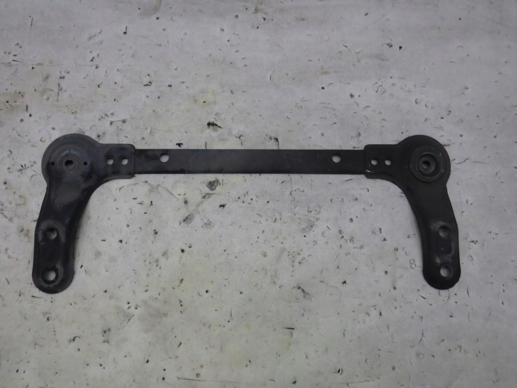 фото №1, Балка кронштейн pod подрамник перед x-trail iii t32 1.6 dci