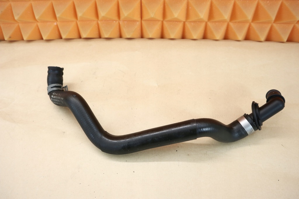 Купить Mercedes cls w219 шланг труба пабтрубок  воды 3.0 cdi a2118302796