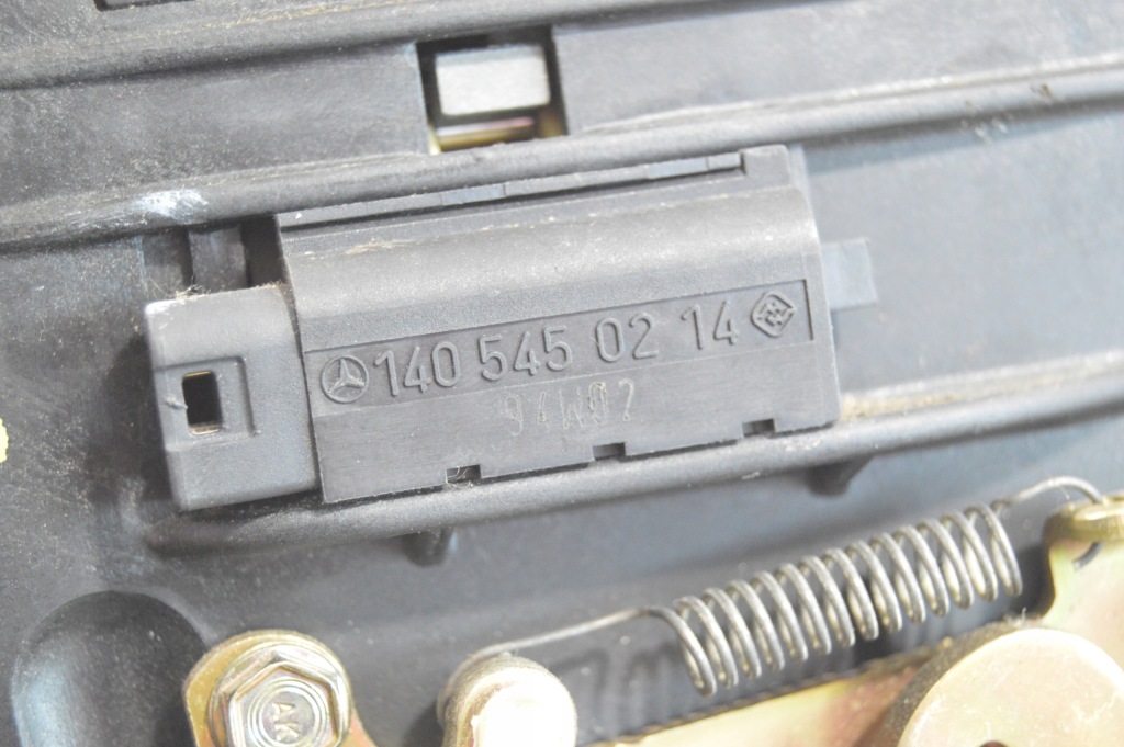 Вибірник ручка v12 drewno шкіра mercedes w140 s klasa c140 cl 1402670437 в Україні