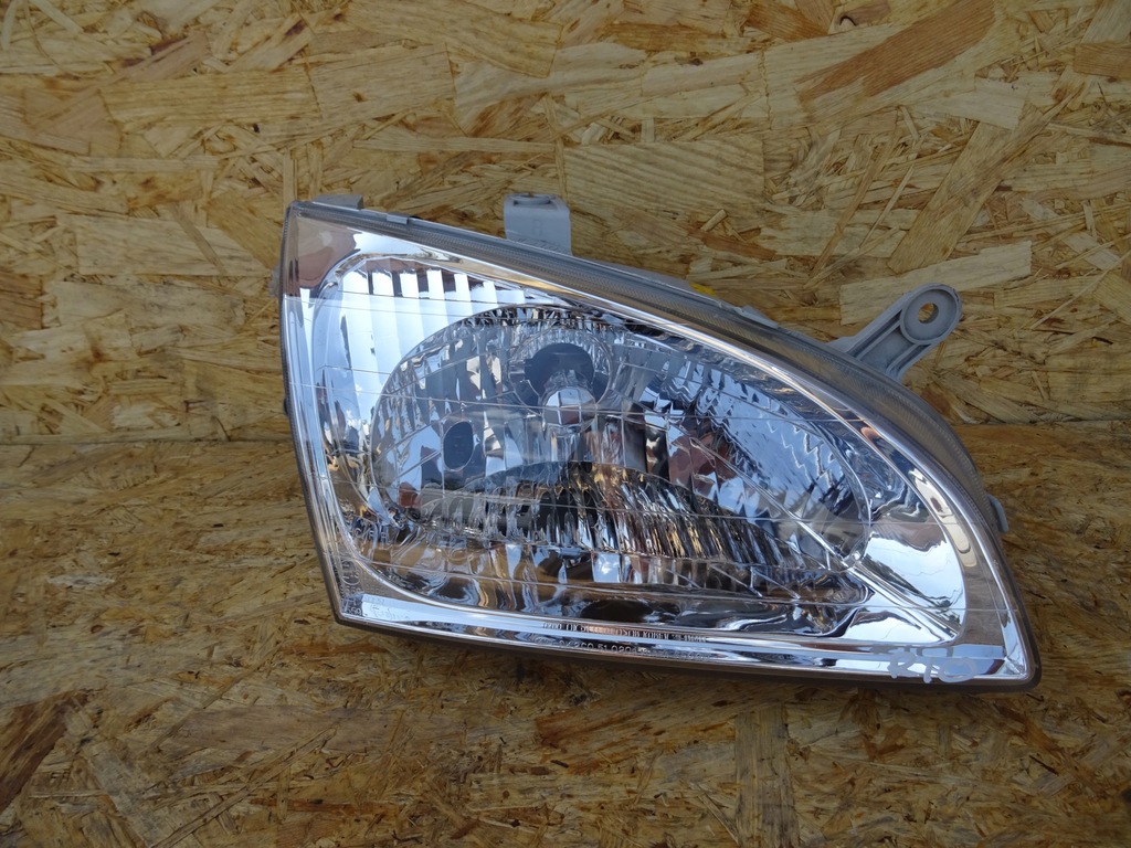 фото №1, Kia rio лампа правая ok2c051020