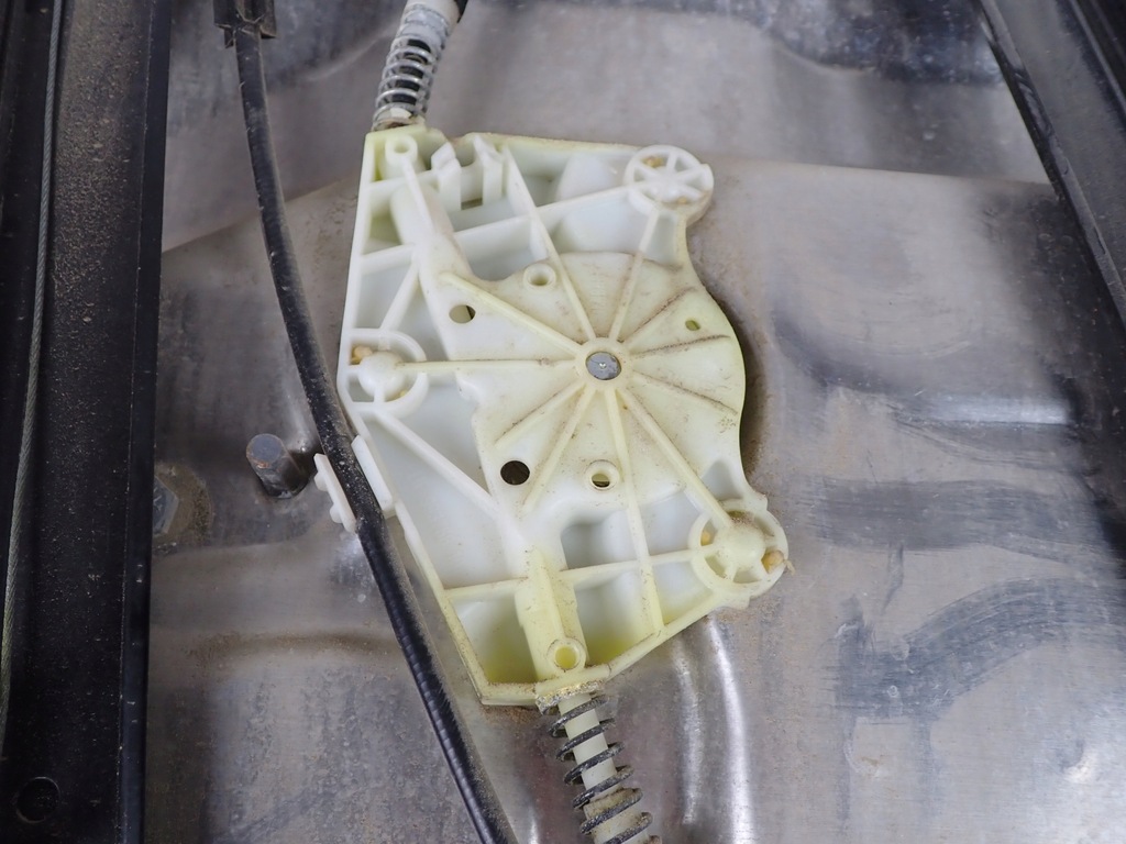 фото №7, Механізм підйому скло правий задня audi s8 d3 5.2 fsi 4e0839850a