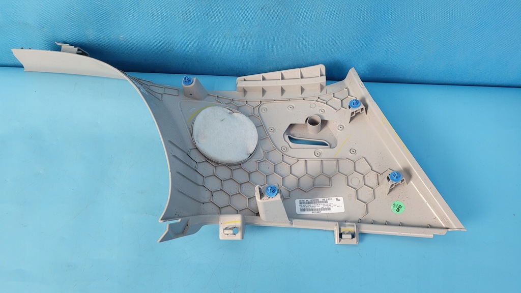 фото №13, Mercedes x247 glb 200 обшивка защита стойка d багажника левая a2476901602