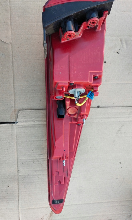 фото №4, Lama правий задня kia sportage 92402-f10