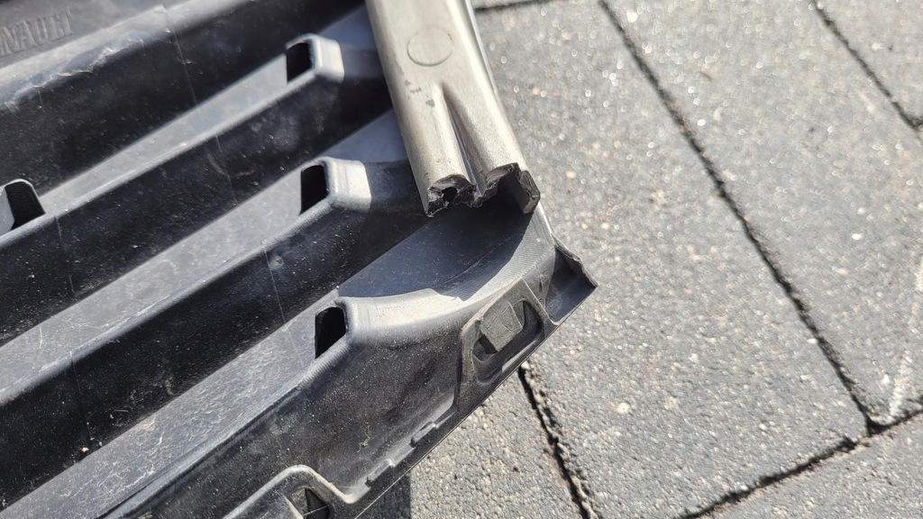 фото №7, Dacia sandero i 2009 решётка радиатора решётка радиатора