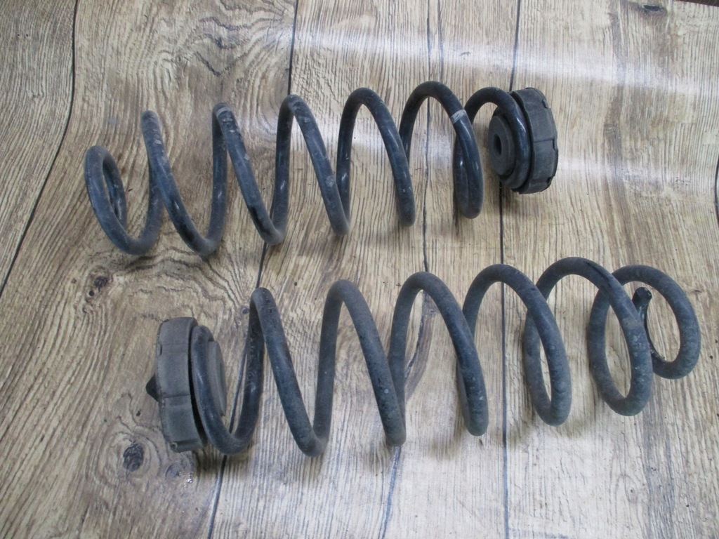 фото №1, Audi q5 8r 2.7tdi пружина задняя подвеска задняя