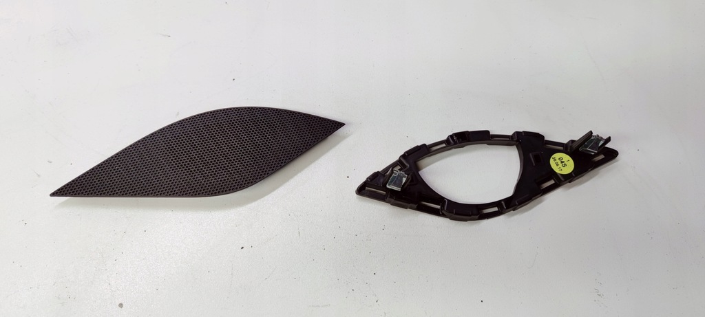 фото №1, Накладка динамика левая audi a4 b9 8w1857227