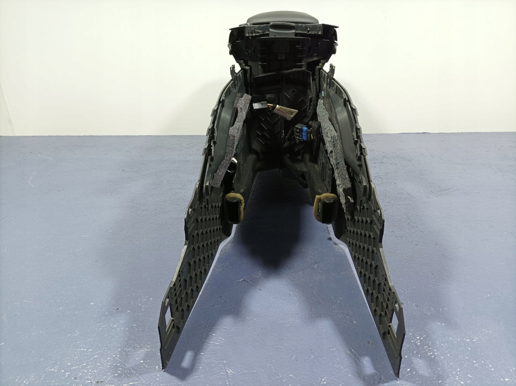 фото №13, Peugeot 3008 i подлокотник туннель средний кожа eu