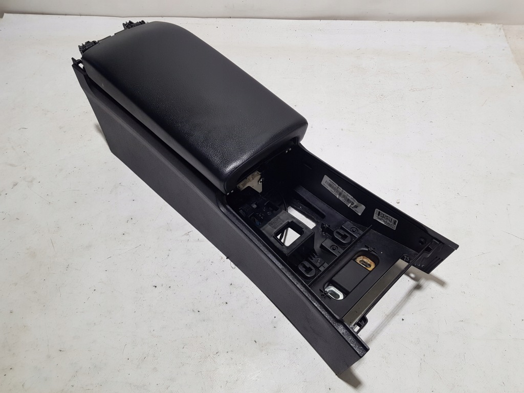 фото №1, Туннель средний подлокотник mercedes slk slc r172 w172