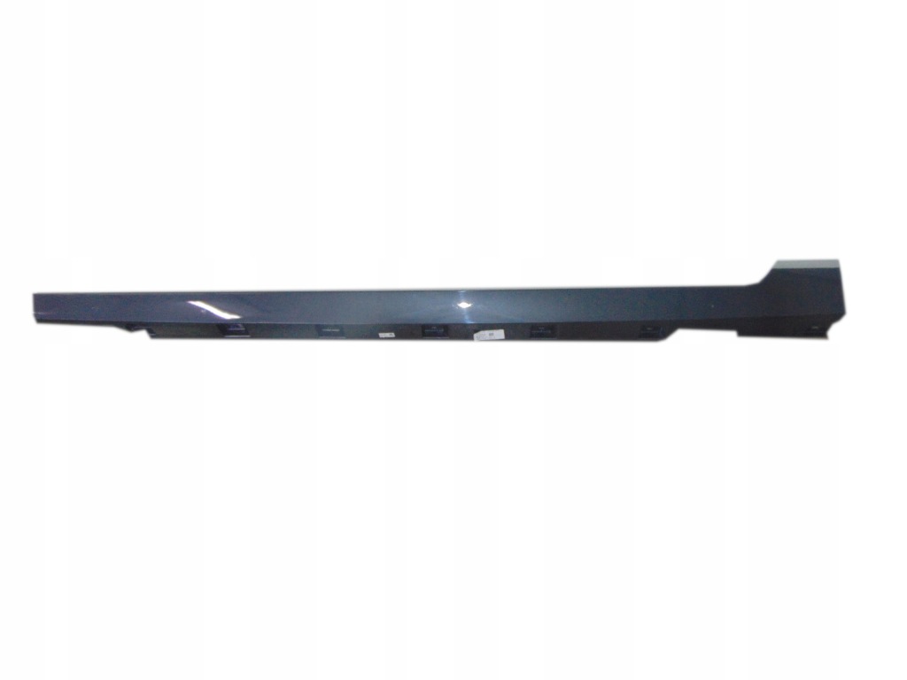 Купити Vw passat b8 поріг лівий lb7r хром 3g0853855