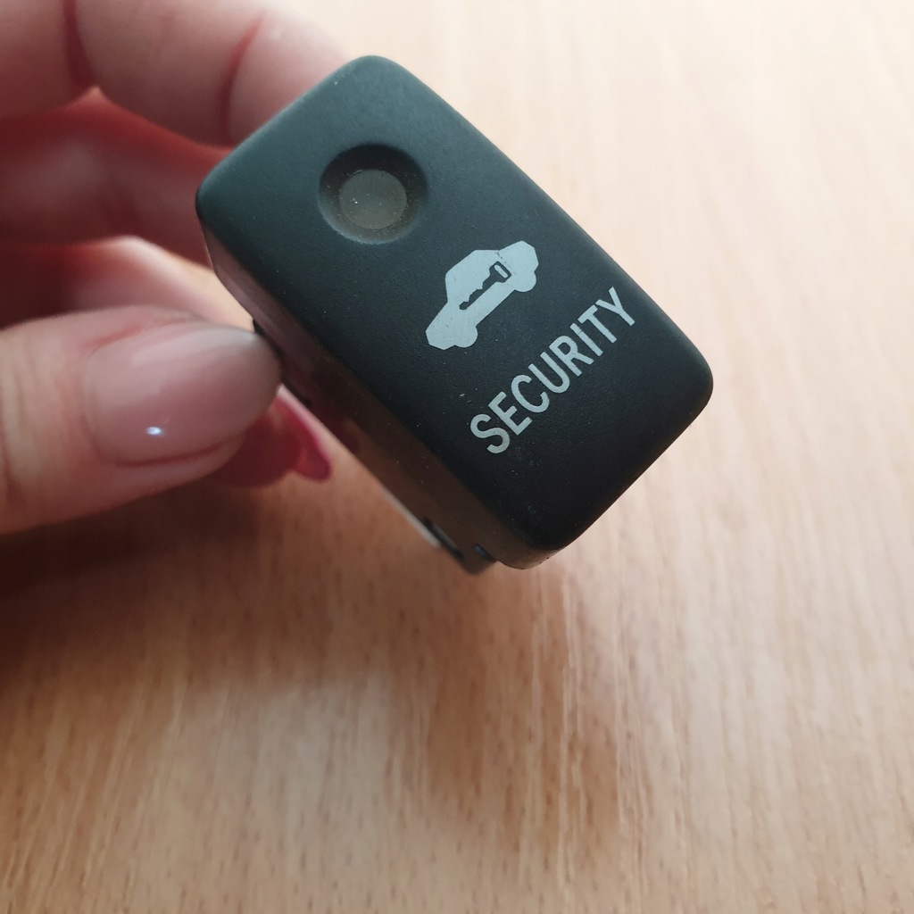 фото №5, Кнопка выключатель переключатель toyota hilux 14r