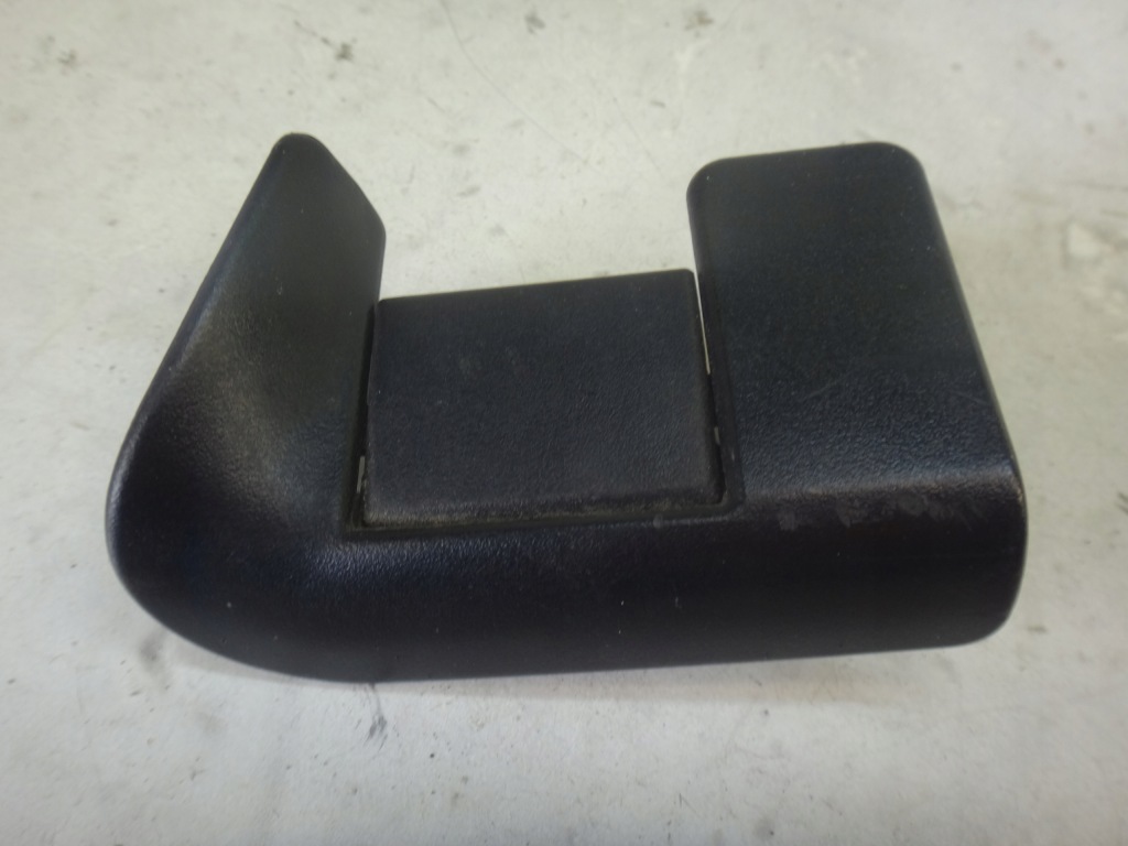 фото №2, Заглушка захист сидіння задня isofix bmw e46 compact czarna