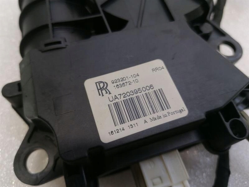 фото №8, Замок багажника rolls royce ghost series ii 2 923201 замок задний крышки