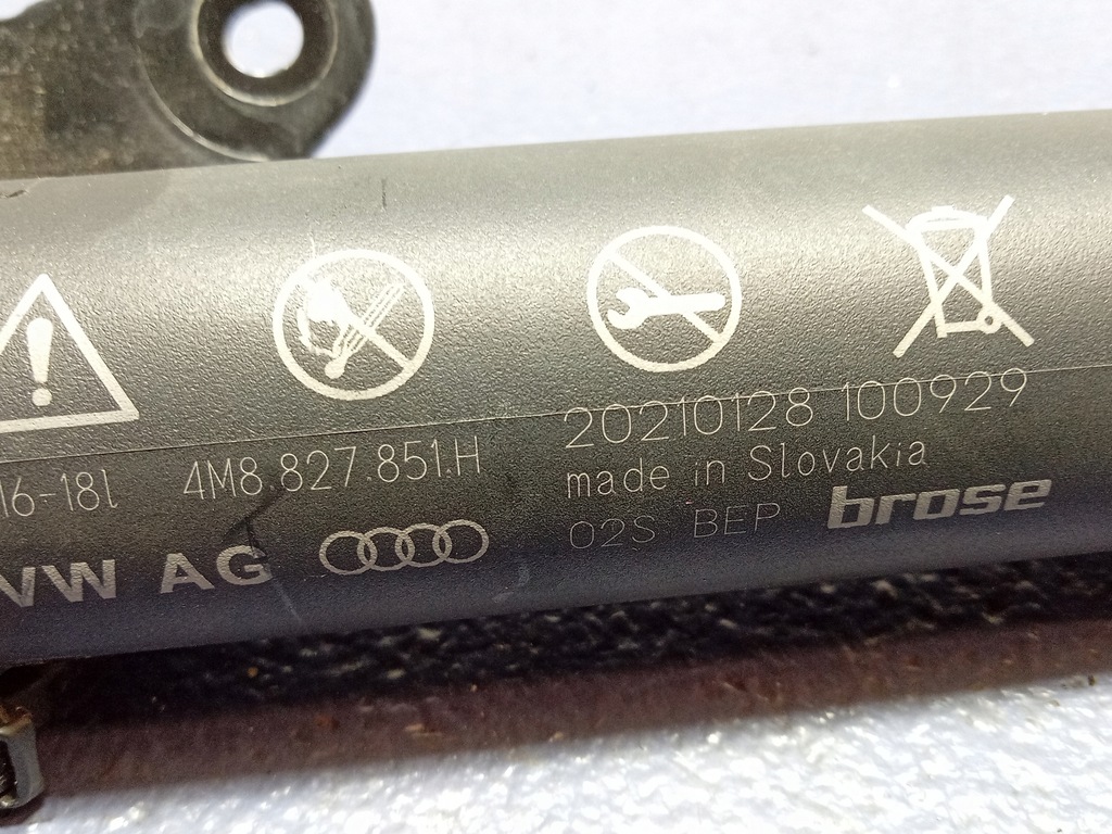 фото №5, Audi rsq8 q8 4m привод крышки задняя 4m8827851h