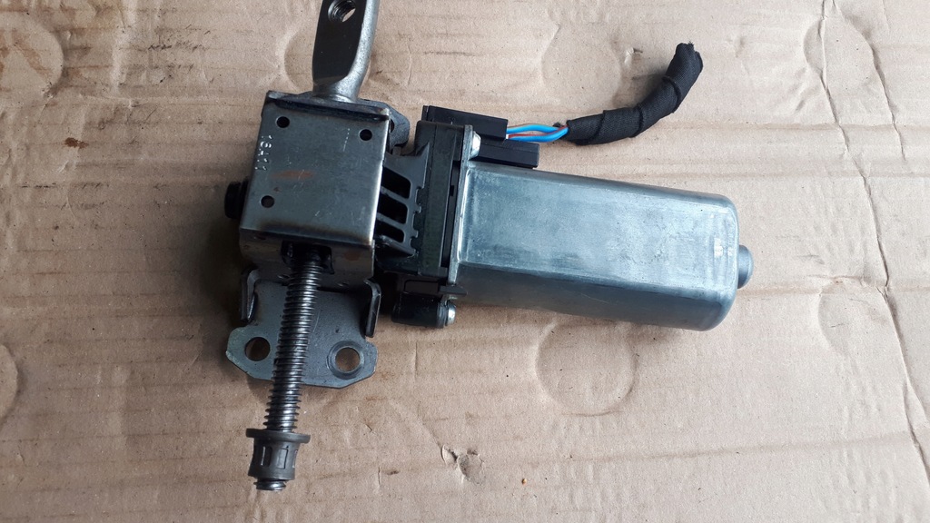 фото №12, A6 c7 моторчик регулировки сиденье левый перед a7