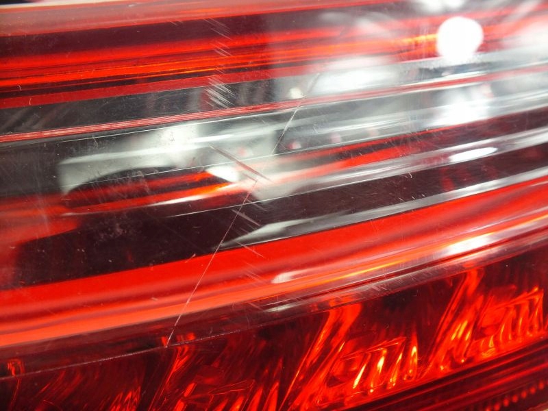 фото №6, Laguna iii лампа задня права coupe w крила