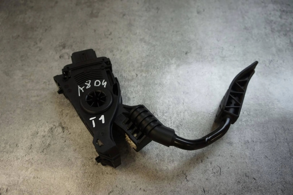 фото №1, Потенціометр педаль газу audi a8 d4 3.0 tdi