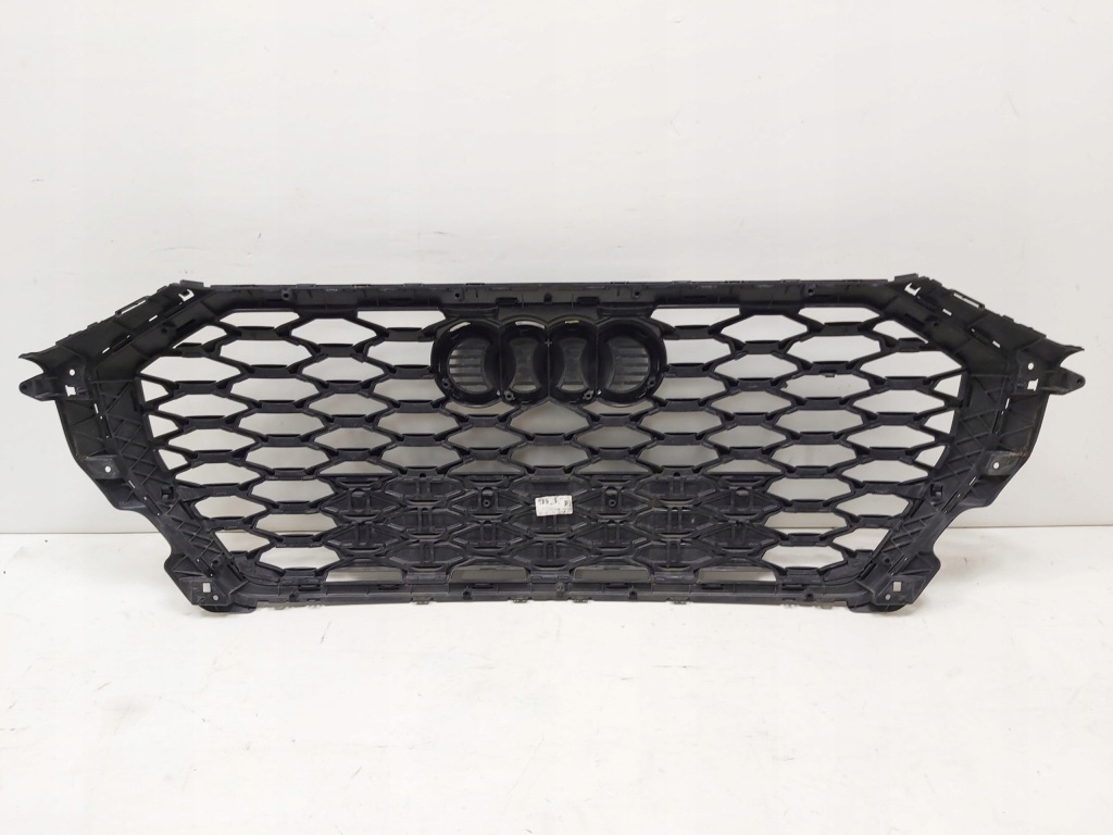 Решётка радиатора решётка  радиатора audi q3 83f s-line чёрный в Украине