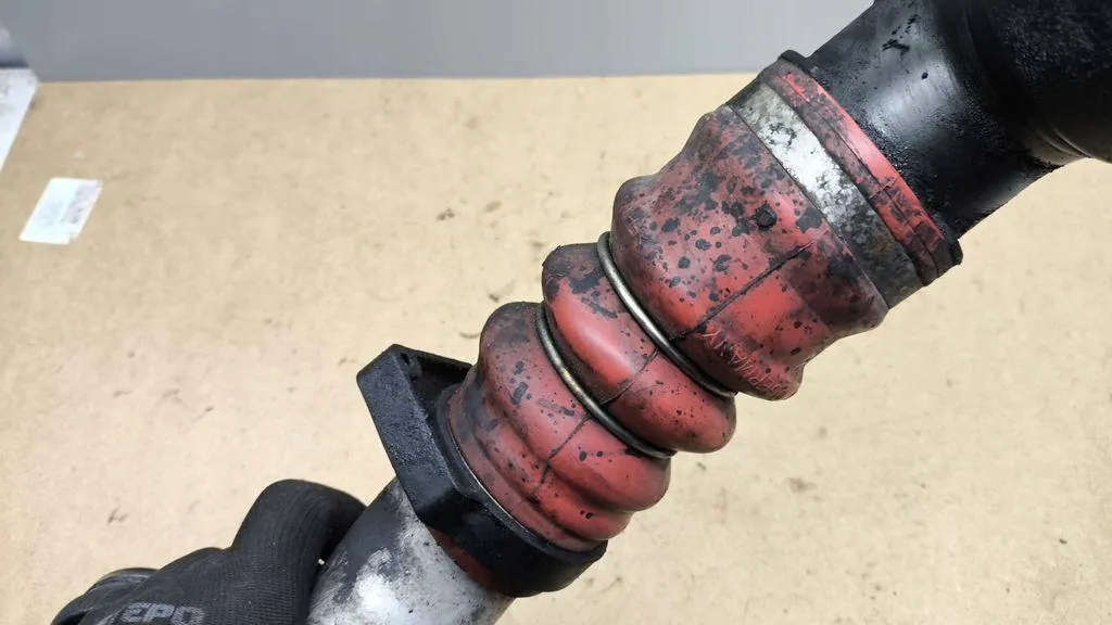 Труба інтеркулер bmw 7 e65, e66, e67 7796302 3.0l дизель 170kw 2007 Київ