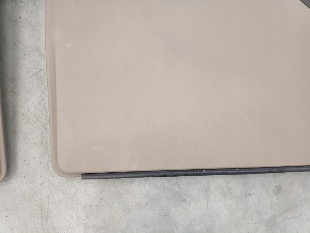 фото №4, Chrysler town country обшивка двері задня