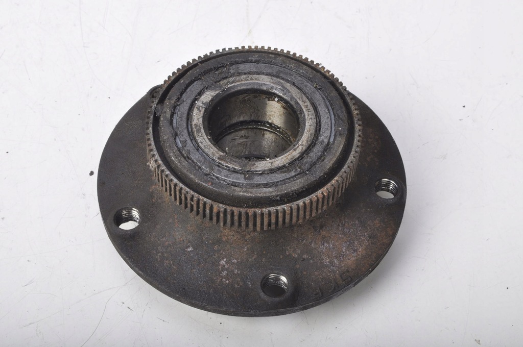 фото №1, Bmw e24 3.5 ступиця права передня