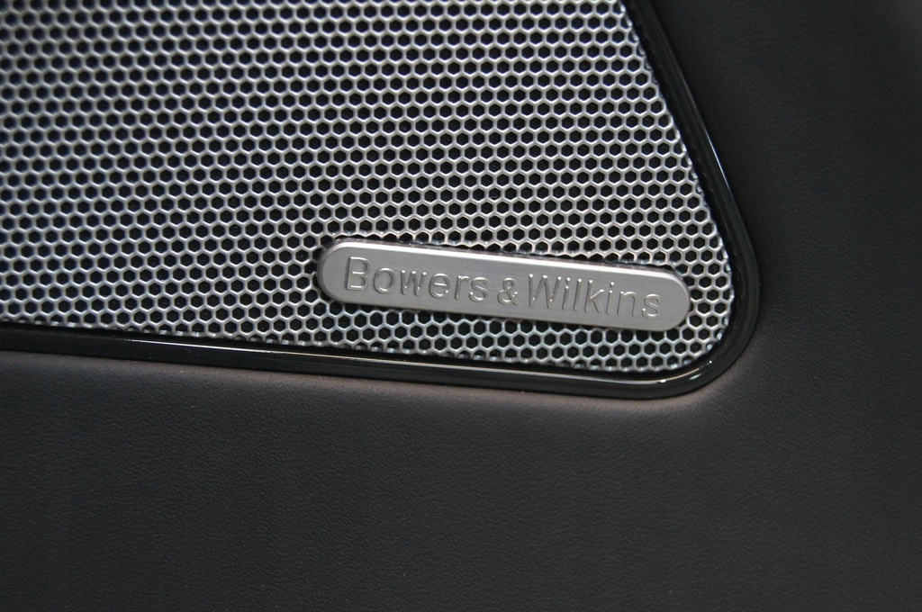 фото №7, Maserati levante обшивка обивка дверь левый перед