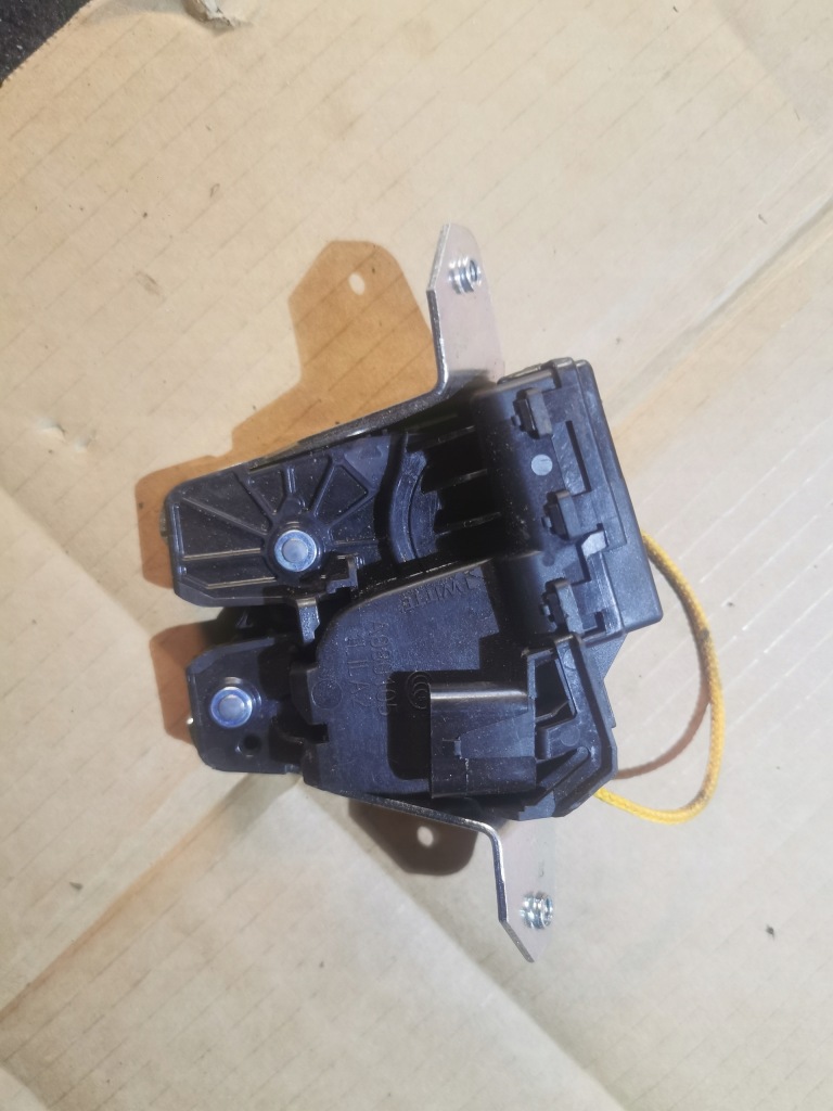 Купить Mercedes w190 190 amg gtzamek задний крышки