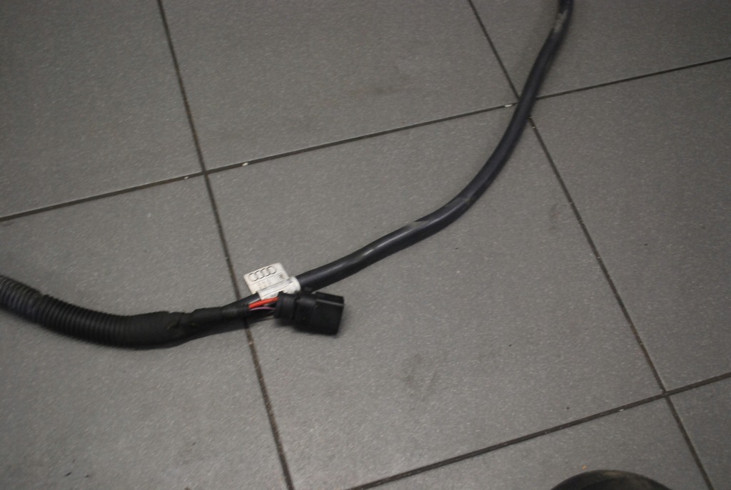 фото №4, Шланг жгут генератора audi q7 4m0971228bf