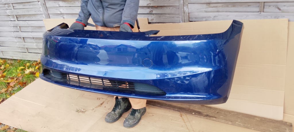 Бампер перед передній tesla model iii 3 ii 2 23-25rok 1781565-13-b оригінал Зі Шроту