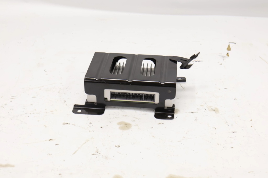 фото №1, Jaguar xe усилитель hx73-19c164-rc