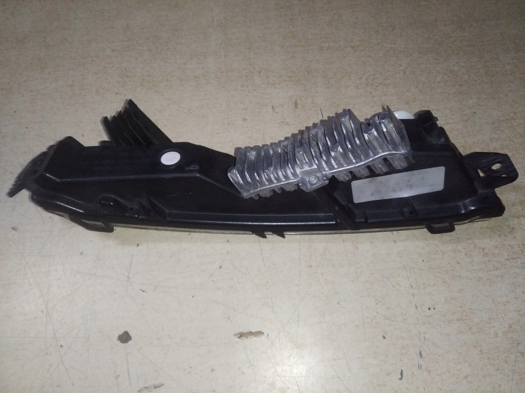 фото №5, Jaguar f-pace противотуманная фара правый свет дневные drl