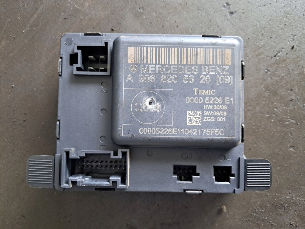 Купити Модуль двері mercedes sprinter w906 a9068205626