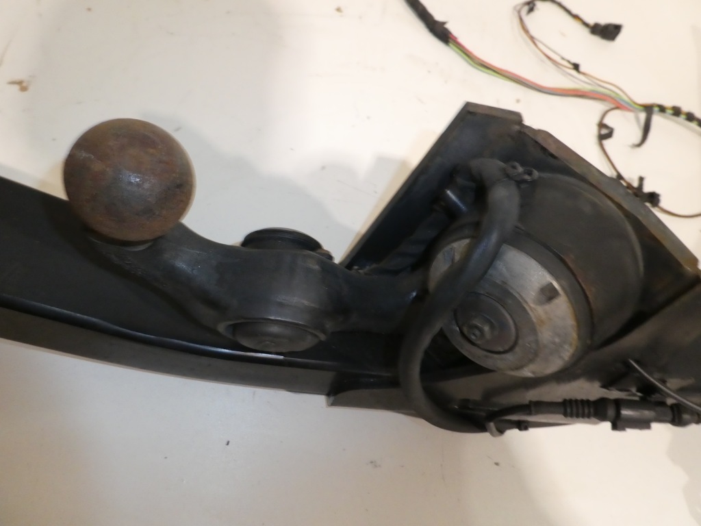 фото №7, Hak буксирувальний vw tiguan i lift 5n0803880p