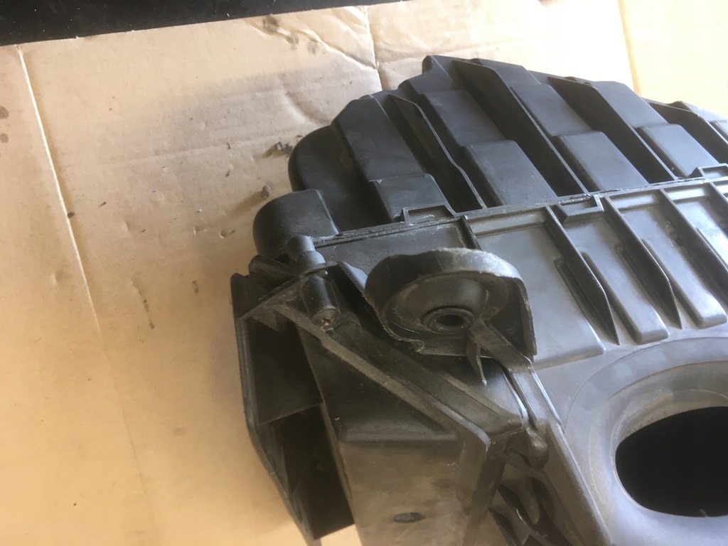 фото №10, Корпус фільтра повітря renault scenic iii 1.6 dci