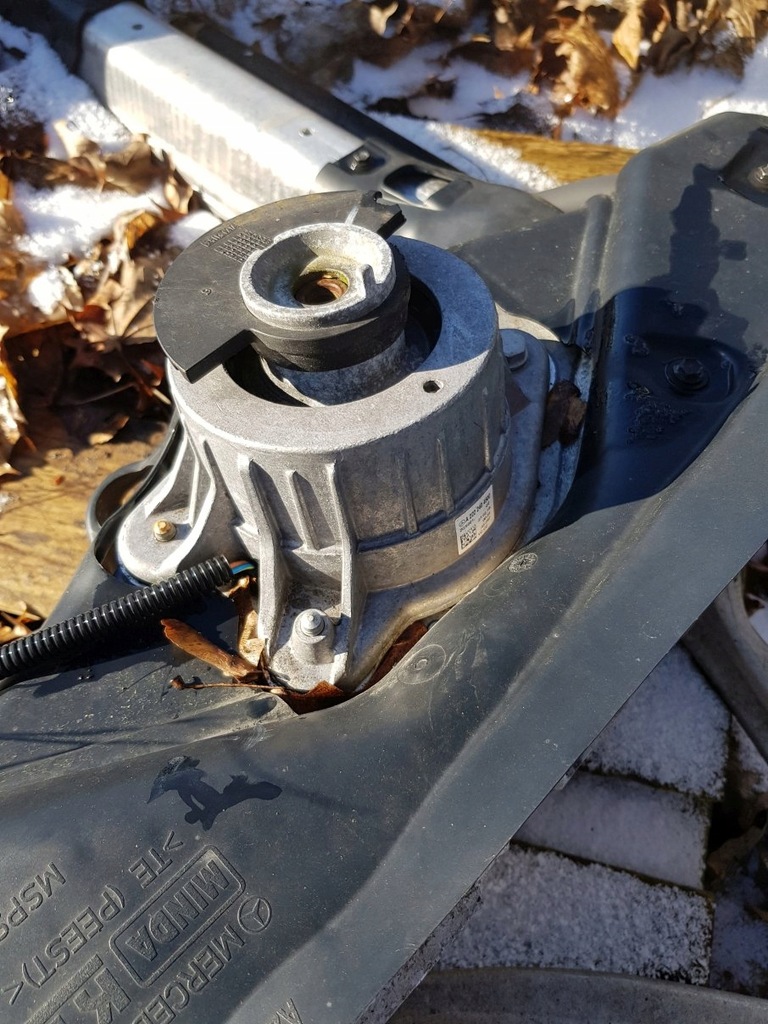 фото №1, Mercedes s w222 ліва подушка двигуна