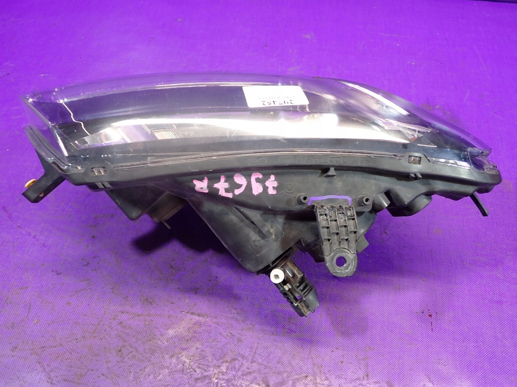 фото №2, Sandero ii фара правый лампа перед 260107615r