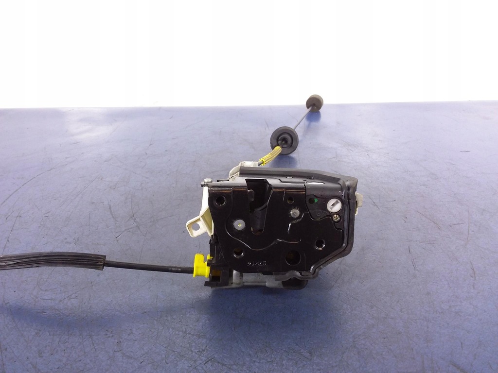 фото №4, Audi q5 8r замок дверь перед правый 5 pin