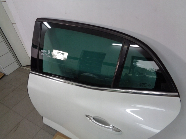 фото №4, Дверь левый задняя полный renault megane iv хэтчбек teqnc перламутр