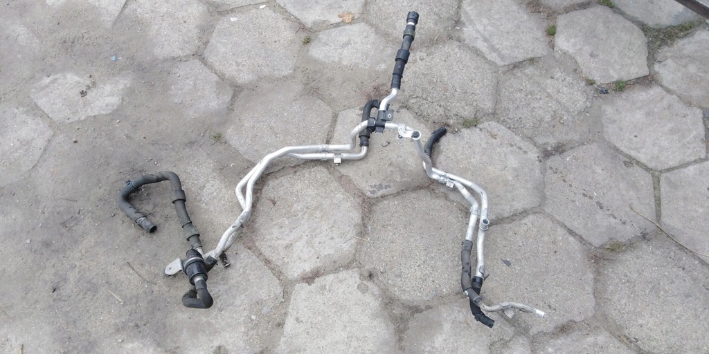 фото №1, Audi r8 4s трубка wąż шланг wody 4s0121481e 4s0121703d 4s0121058