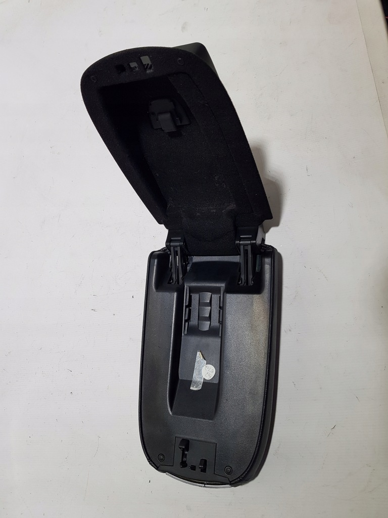 фото №7, Подлокотник крышка замок mercedes ml w164 gl x164 туннель