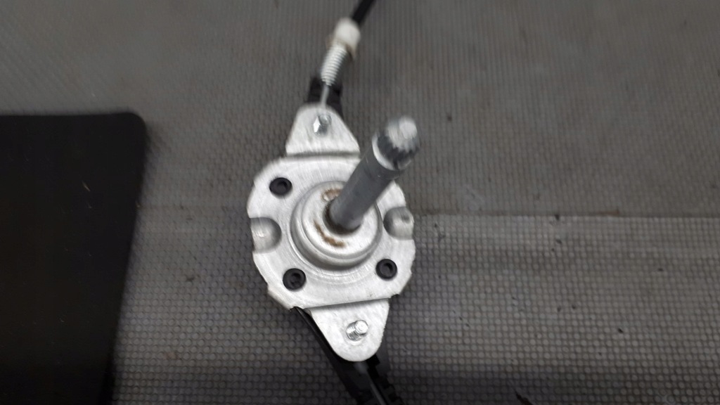 фото №9, Механизм стекло правый задняя mitsubishi colt vi 06r