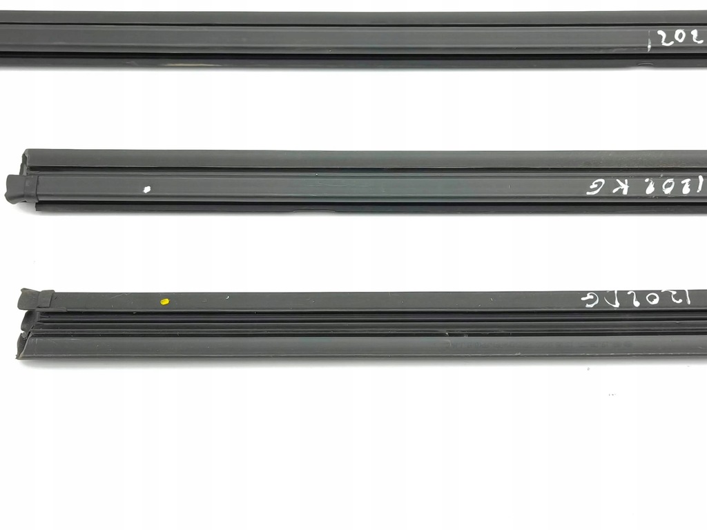 фото №8, Hyundai kona i 2019 комплект прокладка стекло дверь передних