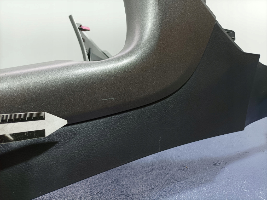 фото №9, Toyota rav4 iii lift 10-13 підлокітник тунель середній шкіра eu 58811-42030