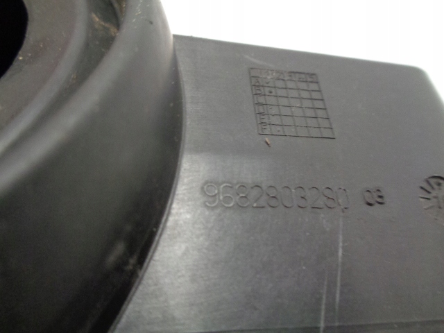 фото №6, Peugeot 3008 крышка заливной топлива