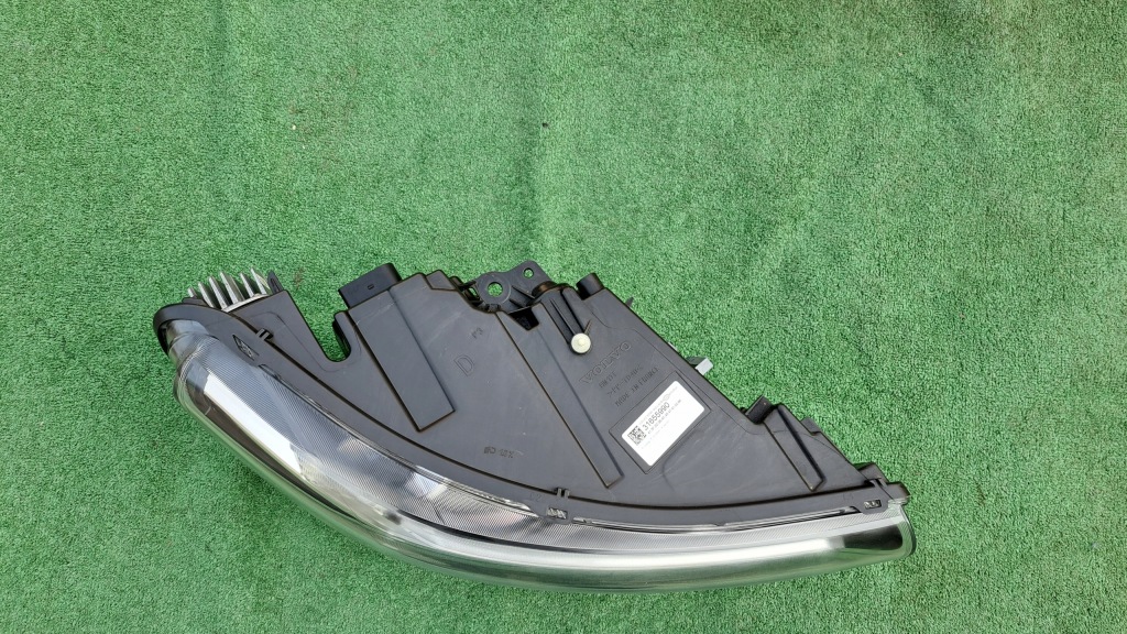 фото №3, Volvo xc40 full led лампа передня