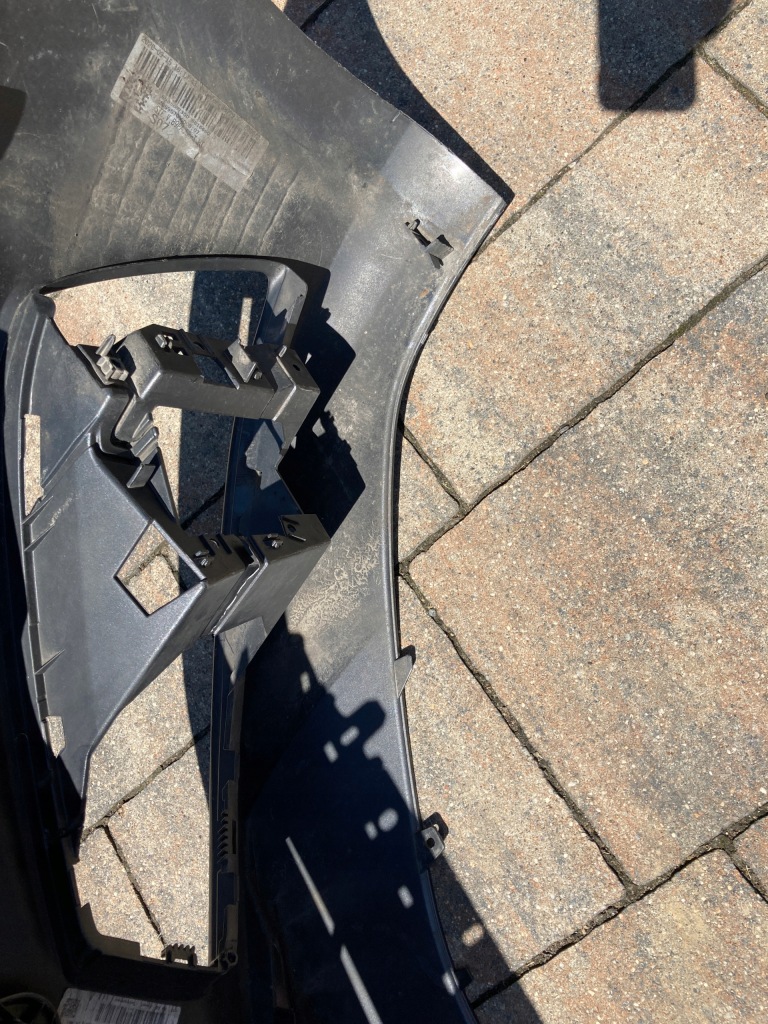 Audi a4 b9 8w рестайлинг  бампер перед передний обычный в Украине