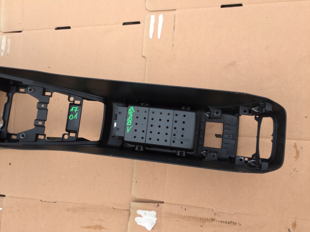 фото №10, Audi a3 8v sedan туннель средний europa 8v1863241