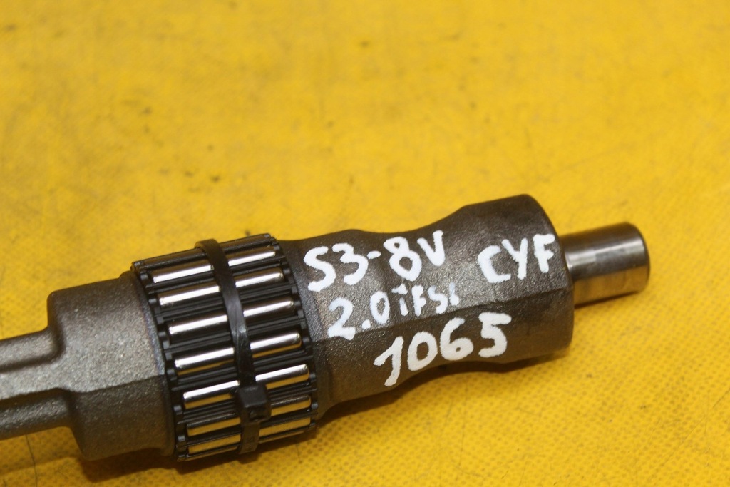 фото №10, Вал балансувальний audi s3 8v vw golf seat skoda 2.0 tfsi cyf 06k103337a