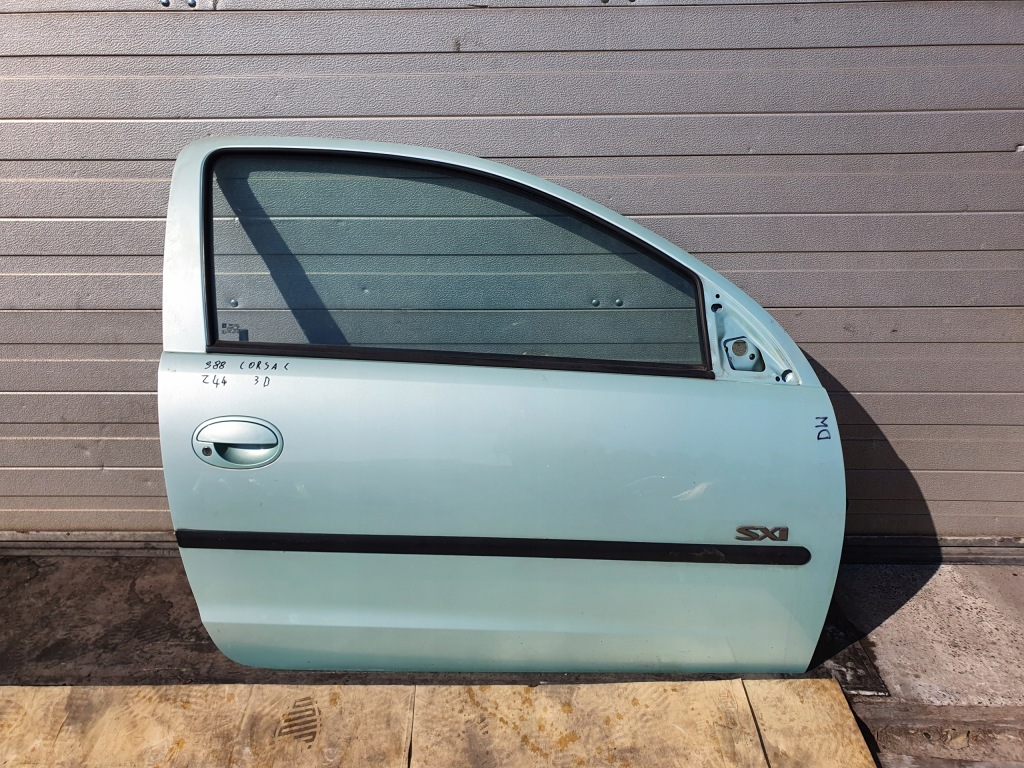 фото №1, Opel corsa c 3d дверь передние правое nr lak 388