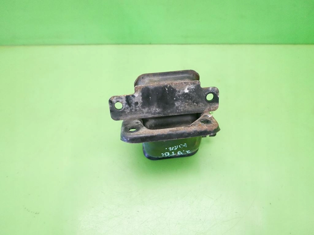 фото №6, Кронштейн кронштейн двигателя kia carnival i 2.9tdi 99-01