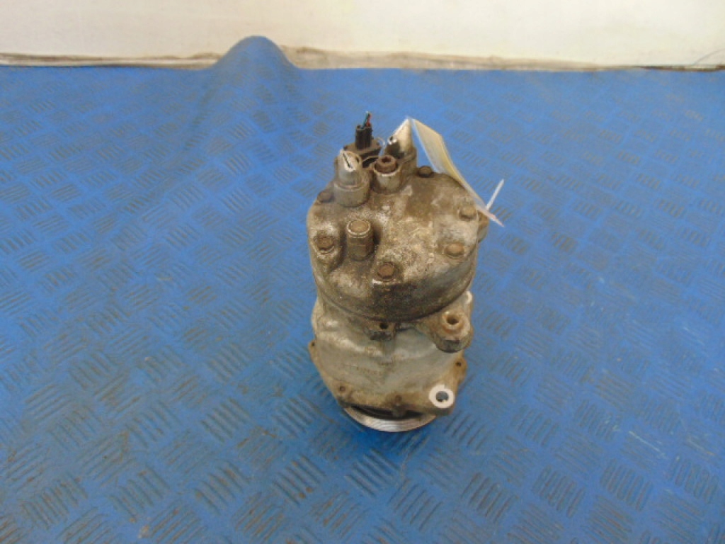 фото №4, Audi a3 8l hb 1.6 8v компресор кондиціонера 1j0820803a